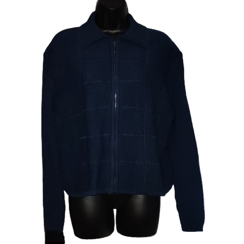 WOMEN'S Sweater